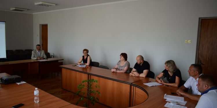 На конкурс на заняття вакантної посади директора Здолбунівської ЦМЛ подався лише один кандидат