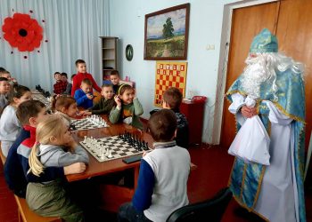 Святий Миколай завітав на змагання до юних шахістів