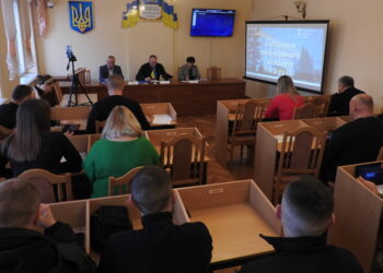 Тарифи, звернення, звіти поліцейських: відбулося перше цьогорічне засідання виконкому