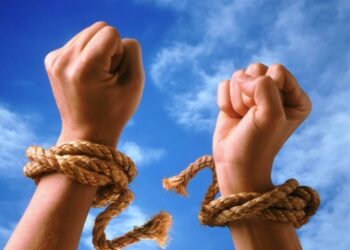 Торгівля людьми: як захиститися від загроз