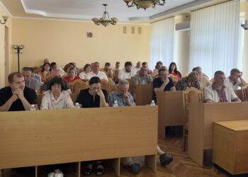 Піврічний звіт, зміни до бюджету та програм: про що йшлося на 80 сесії міської ради